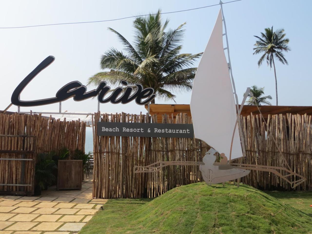 Larive Beach Resort Vagator Eksteriør bilde
