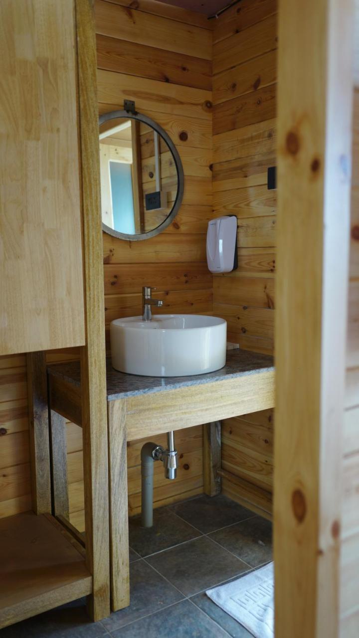 Larive Beach Resort Vagator Eksteriør bilde